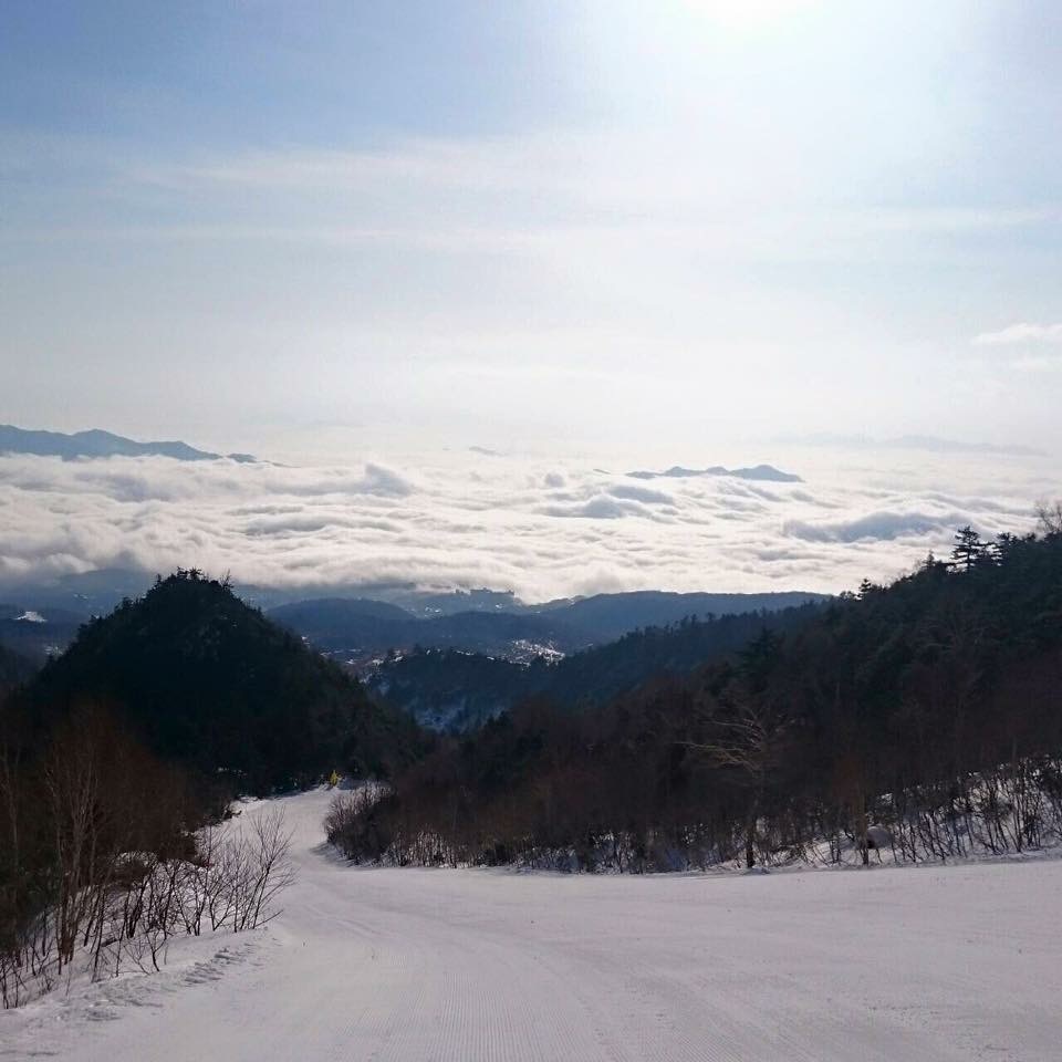 スキー場オープン 群馬県草津温泉 奈良屋